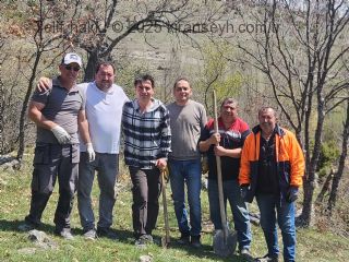Yukarköy mezarlığı temizlenerek ağaçlandırıldı
