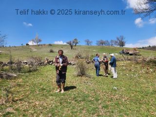Yukarköy mezarlığı temizlenerek ağaçlandırıldı